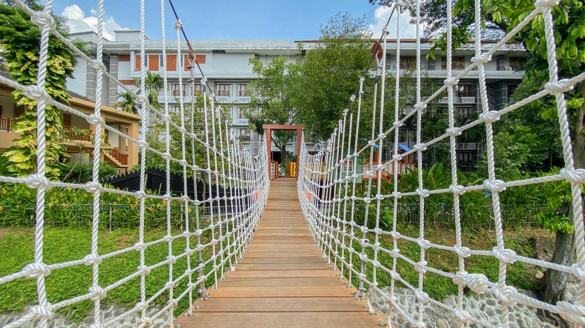 Lorin Solo Hotel Exterior photo